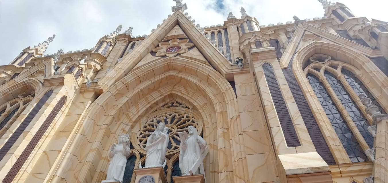 Frontis Parroquia