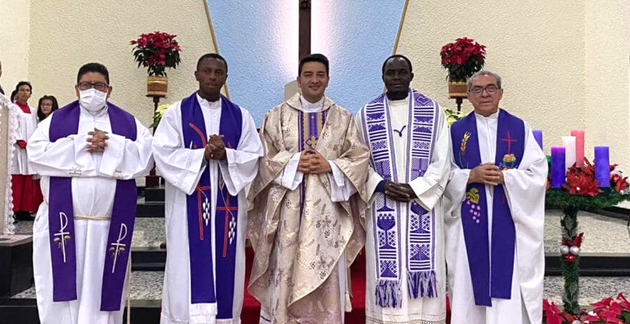 Celebración 14 años de sacerdocio de nuestro párroco 
