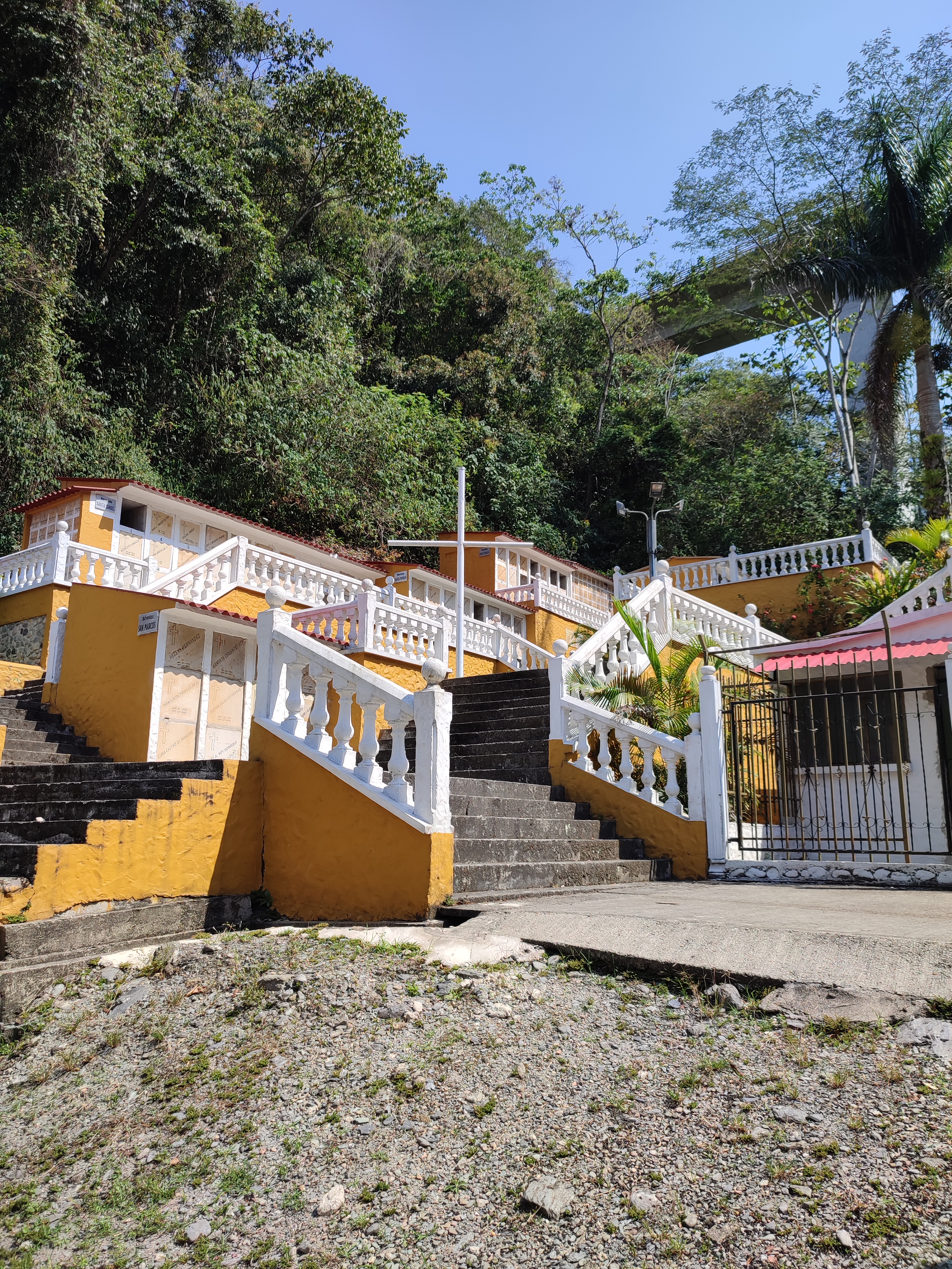 CEMENTERIO (1)