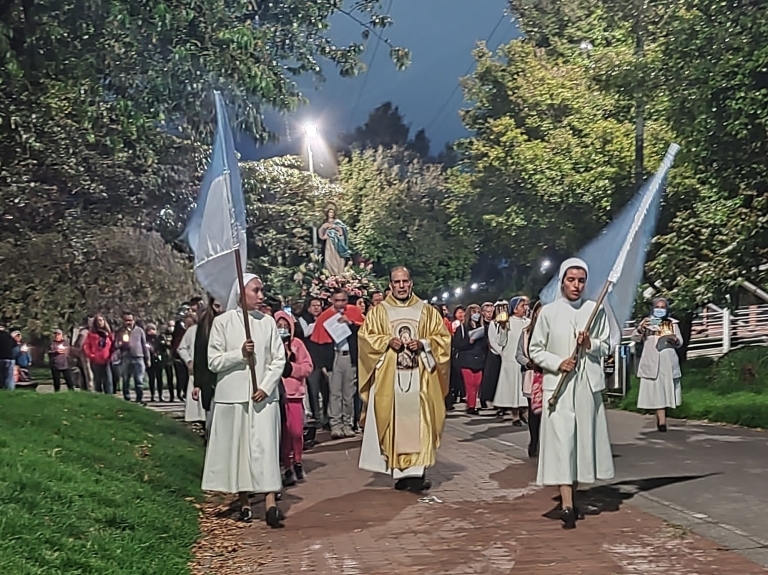 Procesión vigilia