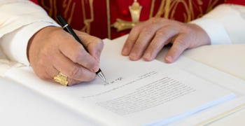 Firma Papa León XVI