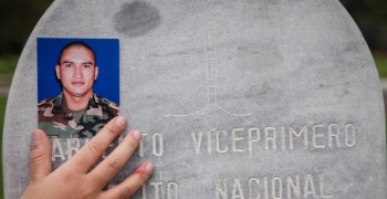 https://arquimedia.s3.amazonaws.com/369/archivos/jose-baronqueli---cronicas-soldados-victimas-de-mina-antipersonal---maria-luisa-moreno-7jpg.jpg